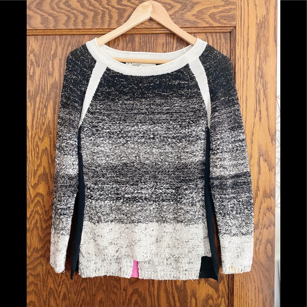 Curio New York Sweater sz S